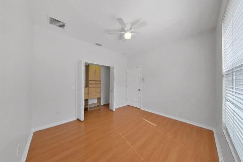 Casa en alquiler en Tampa, Florida, 4 dormitorios, 307.32 m2 № 1919829 - foto 25