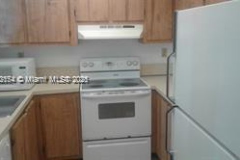 Apartment in Miami, Florida 2 bedrooms, 89.93 sq.m. № 1946208 - photo 8