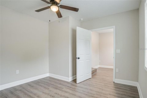 House in Orlando, Florida 3 bedrooms, 97.92 sq.m. № 1866032 - photo 7
