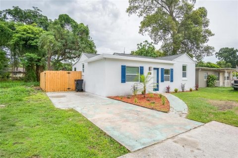 House in Orlando, Florida 3 bedrooms, 97.92 sq.m. № 1866032 - photo 2
