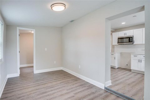 House in Orlando, Florida 3 bedrooms, 97.92 sq.m. № 1866032 - photo 16