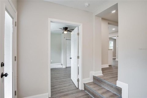 House in Orlando, Florida 3 bedrooms, 97.92 sq.m. № 1866032 - photo 6