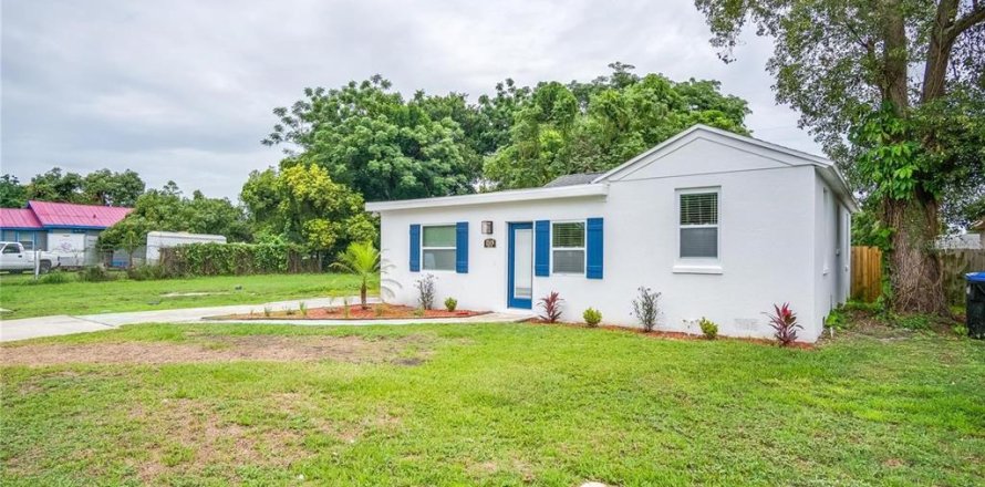 House in Orlando, Florida 3 bedrooms, 97.92 sq.m. № 1866032