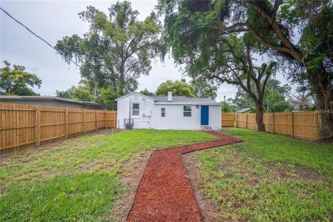 House in Orlando, Florida 3 bedrooms, 97.92 sq.m. № 1866032 - photo 19
