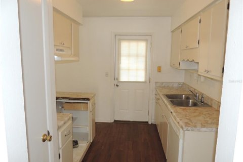 House in Gainesville, Florida 4 bedrooms, 157 sq.m. № 1582596 - photo 7