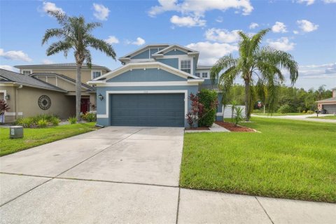 Casa en venta en Land O' Lakes, Florida, 4 dormitorios, 176.89 m2 № 1904684 - foto 3