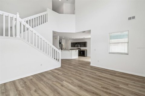Casa en venta en Land O' Lakes, Florida, 4 dormitorios, 176.89 m2 № 1904684 - foto 7