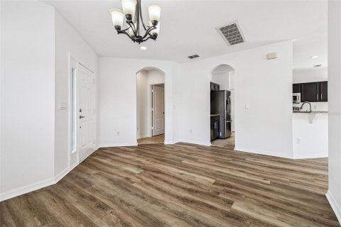 Casa en venta en Land O' Lakes, Florida, 4 dormitorios, 176.89 m2 № 1904684 - foto 10