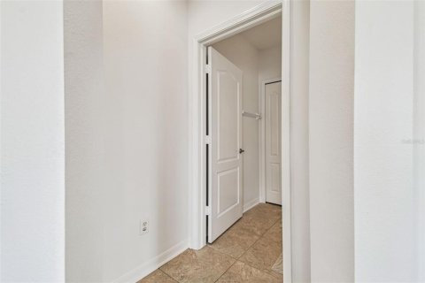 Casa en venta en Land O' Lakes, Florida, 4 dormitorios, 176.89 m2 № 1904684 - foto 12