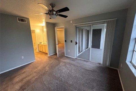Condo in Orlando, Florida, 2 bedrooms  № 1560372 - photo 29