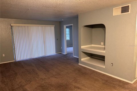Condo in Orlando, Florida, 2 bedrooms  № 1560372 - photo 20