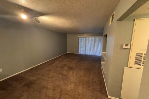 Condo in Orlando, Florida, 2 bedrooms  № 1560372 - photo 18