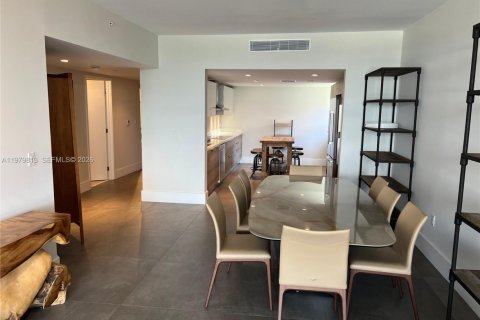 Condo in Bay Harbor Islands, Florida, 4 bedrooms  № 2079435 - photo 8
