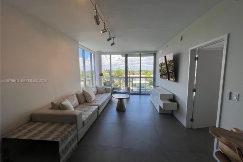 Condo in Bay Harbor Islands, Florida, 4 bedrooms  № 2079435 - photo 9