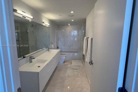 Condo in Bay Harbor Islands, Florida, 4 bedrooms  № 2079435 - photo 6