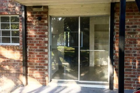 Condo in Orlando, Florida, 1 bedroom  № 1801289 - photo 14