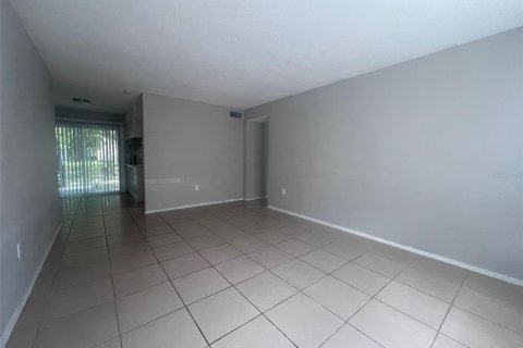 Condo in Orlando, Florida, 1 bedroom  № 1801289 - photo 3