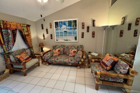 Condominio en alquiler en Lutz, Florida, 1 dormitorio, 42.36 m2 № 1744713 - foto 7