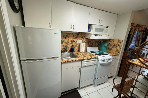Condominio en alquiler en Lutz, Florida, 1 dormitorio, 42.36 m2 № 1744713 - foto 10