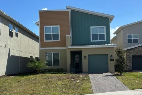 Casa en venta en Kissimmee, Florida, 5 dormitorios, 278.34 m2 № 1616382 - foto 2