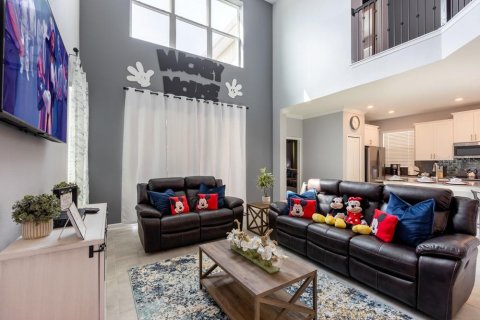 Casa en venta en Kissimmee, Florida, 5 dormitorios, 278.34 m2 № 1616382 - foto 8