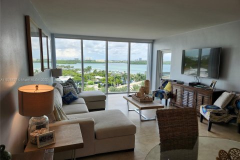 Copropriété à louer à Bal Harbour, Floride: 1 chambre, 83.24 m2 № 1825612 - photo 4