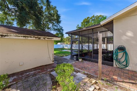 Villa ou maison à vendre à Tampa, Floride: 3 chambres, 100.98 m2 № 2433586 - photo 26