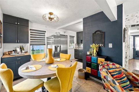 Villa ou maison à vendre à Tampa, Floride: 3 chambres, 100.98 m2 № 2433586 - photo 8