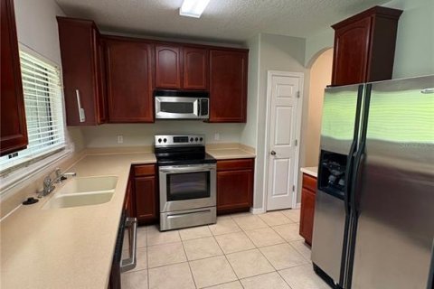Touwnhouse à louer à Orlando, Floride: 3 chambres, 154.12 m2 № 2216727 - photo 12