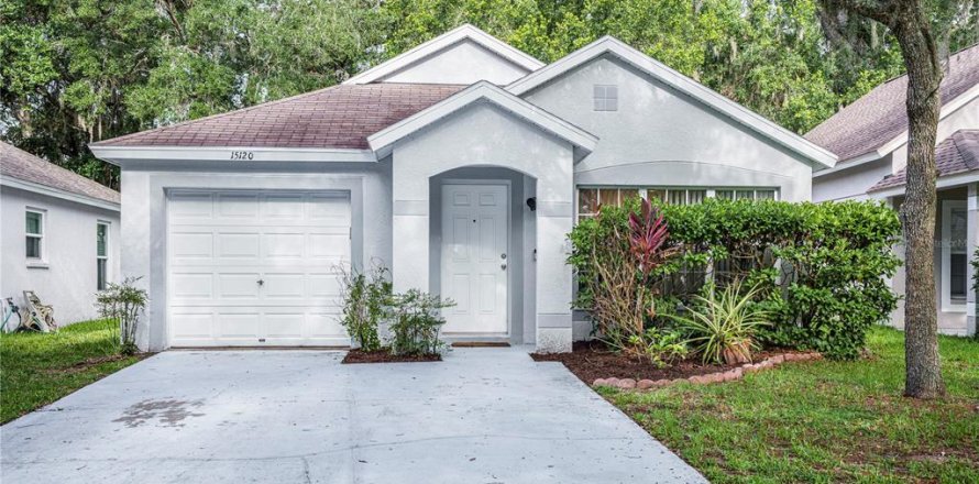 House in Lutz, Florida 3 bedrooms, 98.38 sq.m. № 2114397