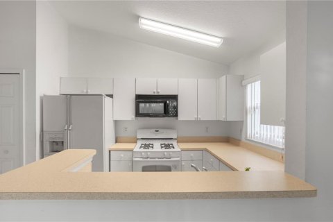 House in Lutz, Florida 3 bedrooms, 98.38 sq.m. № 2114397 - photo 12