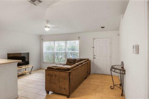 House in Lutz, Florida 3 bedrooms, 98.38 sq.m. № 2114397 - photo 10