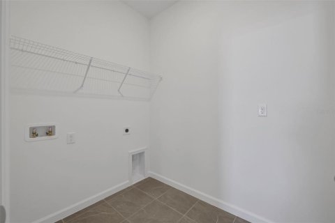 House in Tavares, Florida 4 bedrooms, 196.02 sq.m. № 1675424 - photo 28
