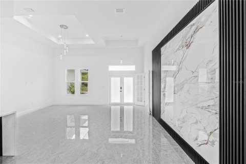 Villa ou maison à vendre à Lehigh Acres, Floride: 3 chambres, 167.22 m2 № 2353471 - photo 5