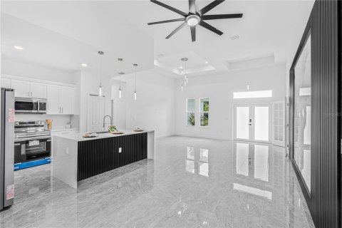 Villa ou maison à vendre à Lehigh Acres, Floride: 3 chambres, 167.22 m2 № 2353471 - photo 10