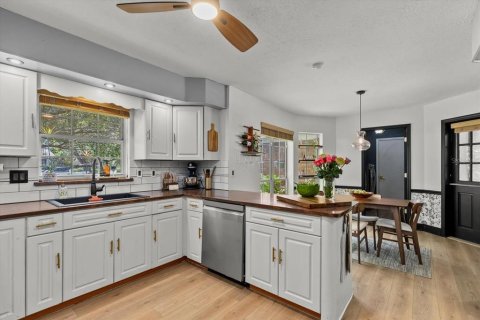 House in Parrish, Florida 4 bedrooms, 215.81 sq.m. № 1873955 - photo 9