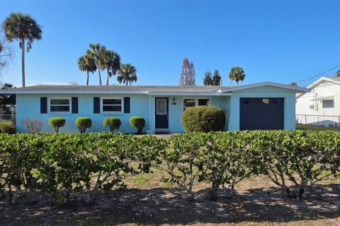House in New Smyrna Beach, Florida 3 bedrooms, 114.83 sq.m. № 2201238 - photo 21