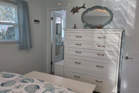 House in New Smyrna Beach, Florida 3 bedrooms, 114.83 sq.m. № 2201238 - photo 9