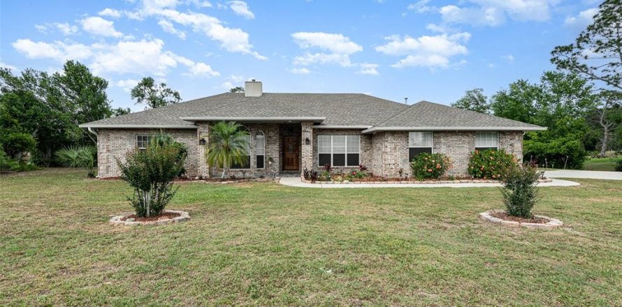 Casa en Deltona, Florida 4 dormitorios, 243.96 m2 № 2385585