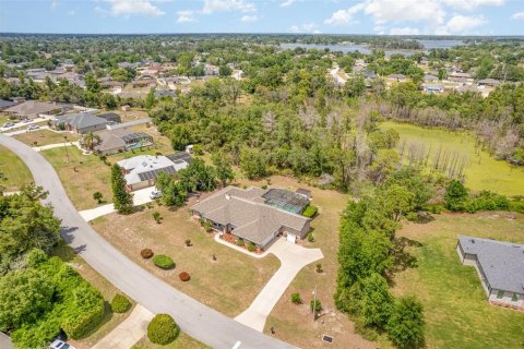 Casa en venta en Deltona, Florida, 4 dormitorios, 243.96 m2 № 2385585 - foto 27