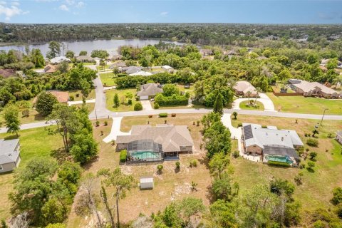 Casa en venta en Deltona, Florida, 4 dormitorios, 243.96 m2 № 2385585 - foto 28
