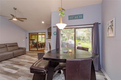 Adosado en venta en Yalaha, Florida, 3 dormitorios, 118.64 m2 № 1591105 - foto 7