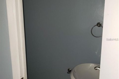 Townhouse in Tampa, Florida 2 bedrooms, 94.02 sq.m. № 1773511 - photo 7