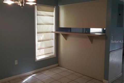 Townhouse in Tampa, Florida 2 bedrooms, 94.02 sq.m. № 1773511 - photo 3