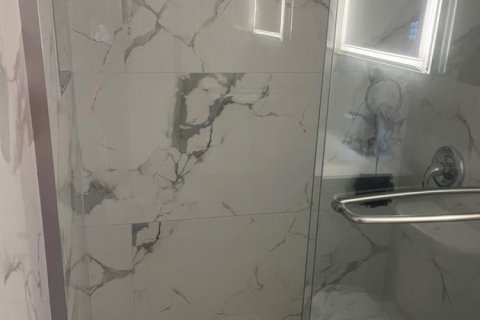 Купить кондоминиум в Лодерхилл, Флорида 3 комнаты, 83.98м2, № 2085565 - фото 2