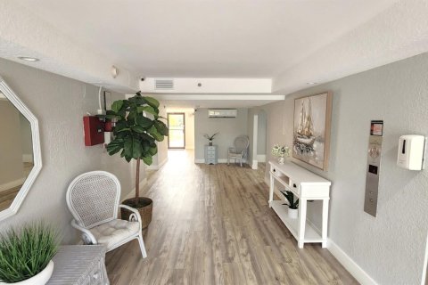Купить кондоминиум в Делрей-Бич, Флорида 3 комнаты, 70.42м2, № 2245667 - фото 2