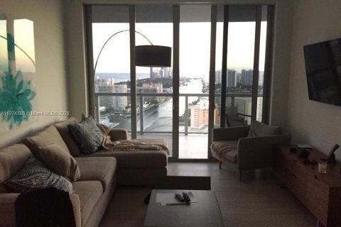 Купить кондоминиум в Халландейл-Бич, Флорида 2 спальни, 94.76м2, № 2016740 - фото 6