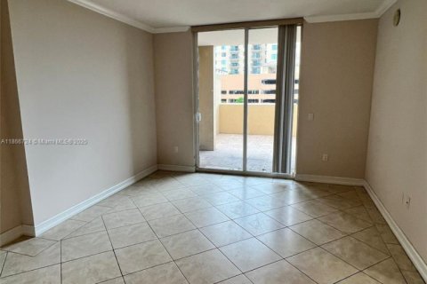 Condominio en alquiler en Miami, Florida, 2 dormitorios, 87.51 m2 № 1979337 - foto 6
