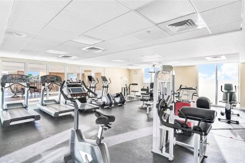 Condominio en alquiler en Miami, Florida, 2 dormitorios, 87.51 m2 № 1979337 - foto 27