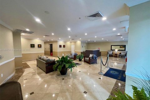 Condominio en alquiler en Miami, Florida, 2 dormitorios, 87.51 m2 № 1979337 - foto 30